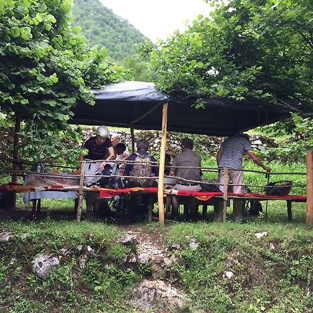 Syri I Kalter Kaprre 호텔 세스 외부 사진
